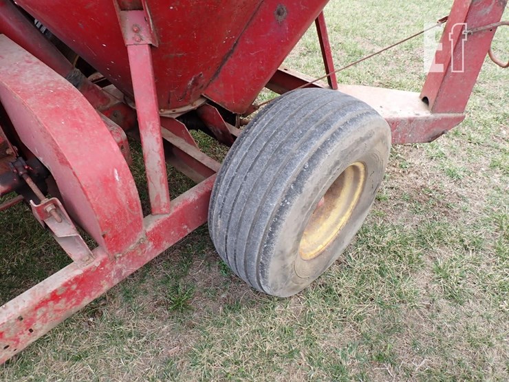 352-new-holland-352-image-5