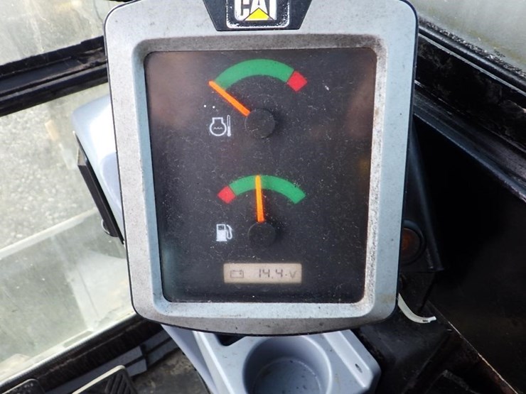 caterpillar-305.5-image-46