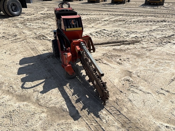 ditch-witch-c16-image-1