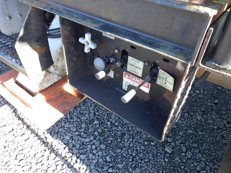 2002-ford-f750-image-14