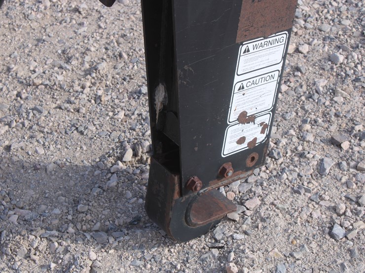 #2093-•-westerndorf-front-end-loader-for-40-series-tractor-image-19