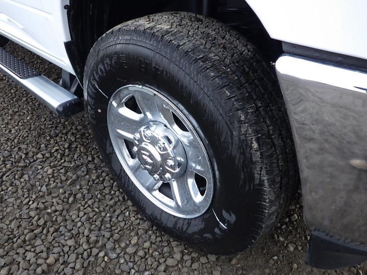 2024-dodge-ram-2500-image-33