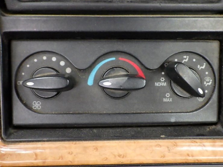 2016-international-prostar-image-52