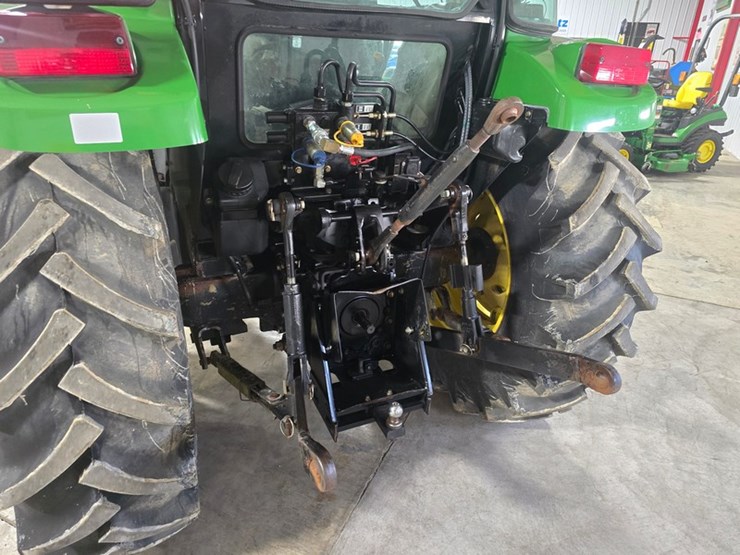 john-deere-5520-image-23