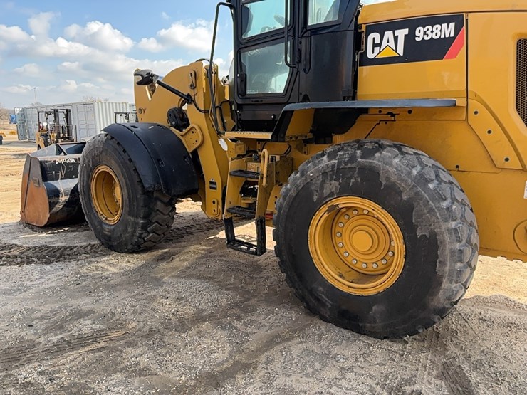 2018-caterpillar-938m-image-6