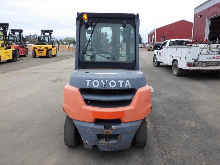 toyota-8fd35u-image-6