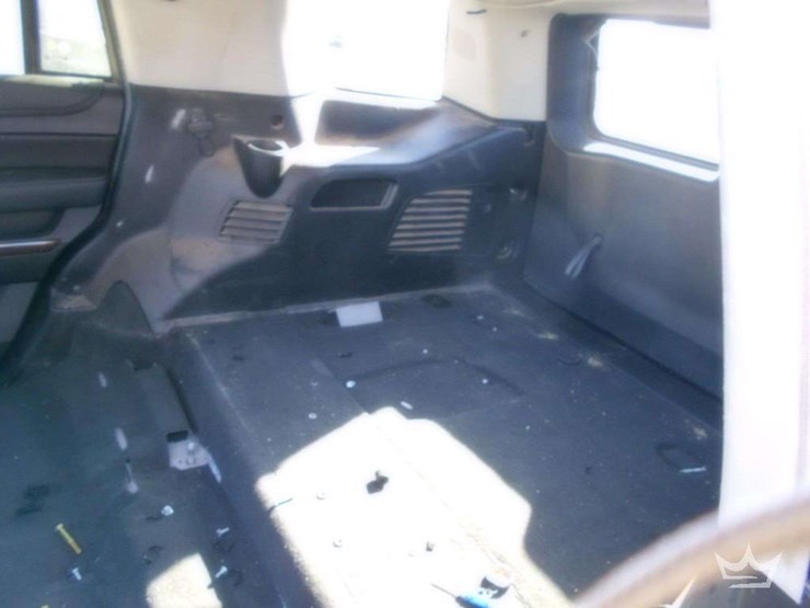 2019-chevrolet-tahoe-image-5