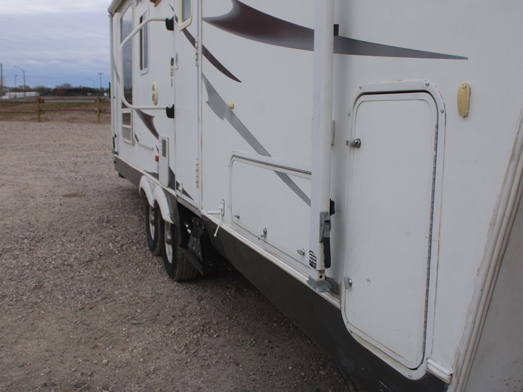 #3000-•-2007-palomino-ultra-lite-thoroughbred-f830re-30ft-camper-trailer-image-15