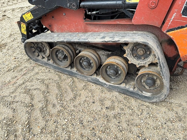 ditch-witch-sk800-image-5