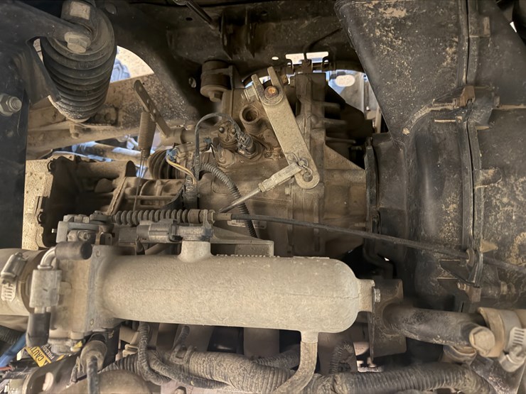 john-deere-gator-image-37