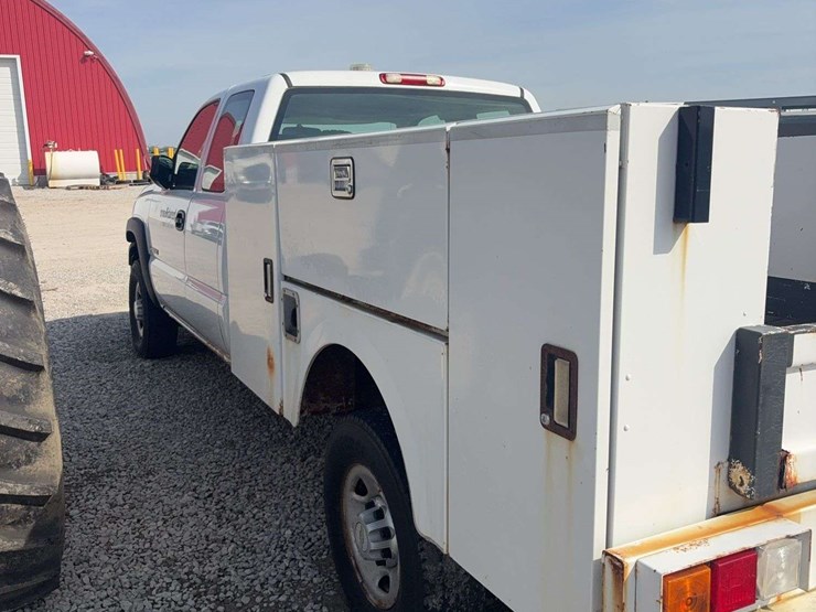 2007-chevrolet-2500hd-image-8