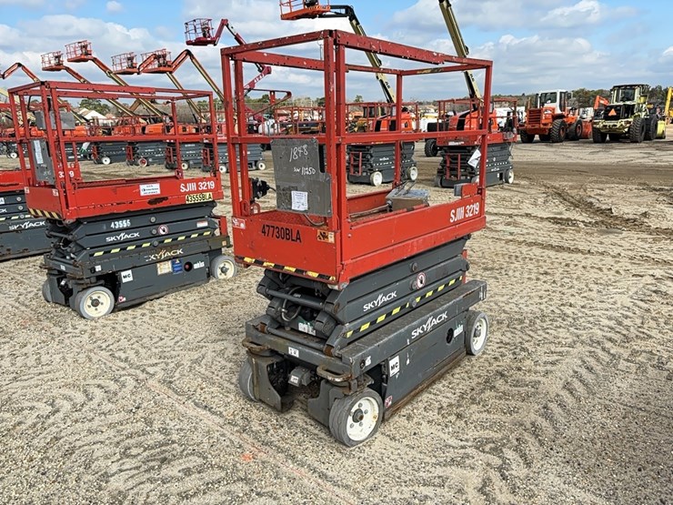 2017-skyjack-sjiii3219-image-1