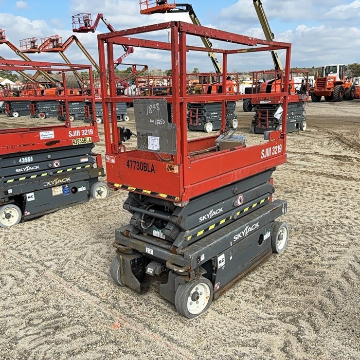 2017 SKYJACK SJIII3219