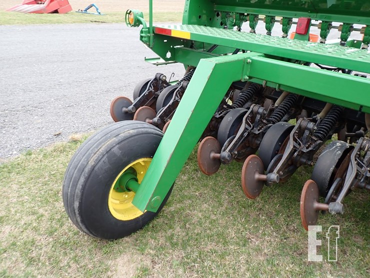 john-deere-1560-image-9