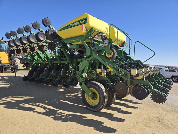 john-deere-1790-image-12