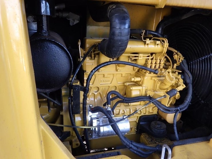 caterpillar-305.5-image-10