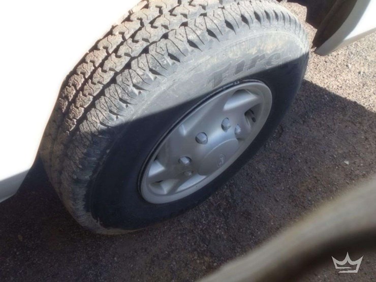 2006-ford-e350-image-13