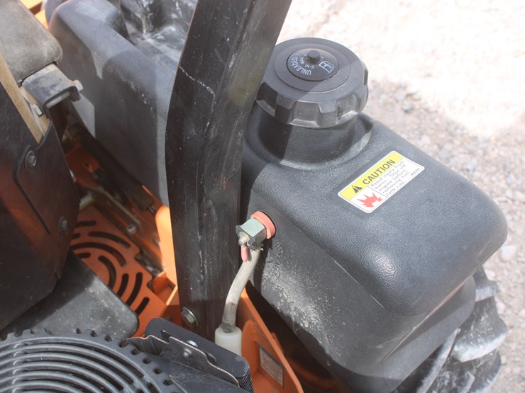 #1092-•-2010-scag-freedom-z-lawn-mower-image-30