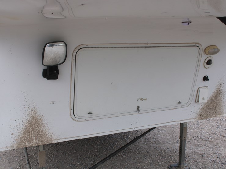 #3000-•-2007-palomino-ultra-lite-thoroughbred-f830re-30ft-camper-trailer-image-14