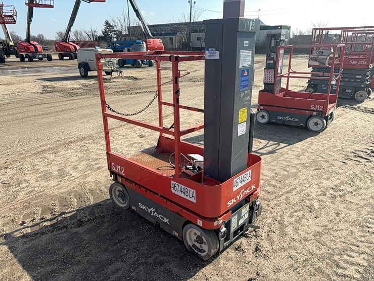 2017-skyjack-sj12-image-4