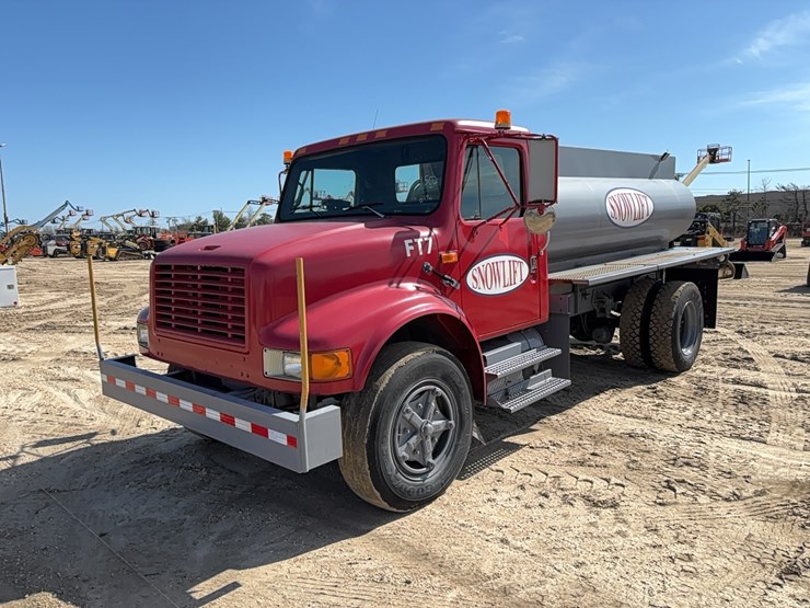 international-4700-image-1