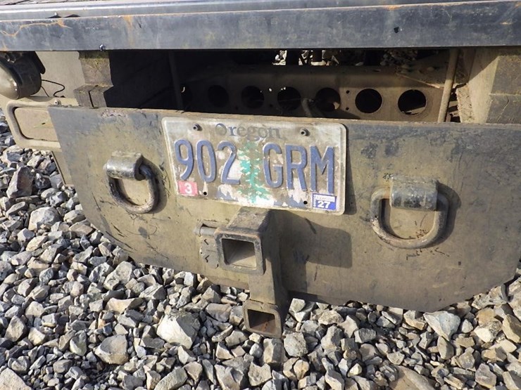 1992-isuzu-npr-image-10