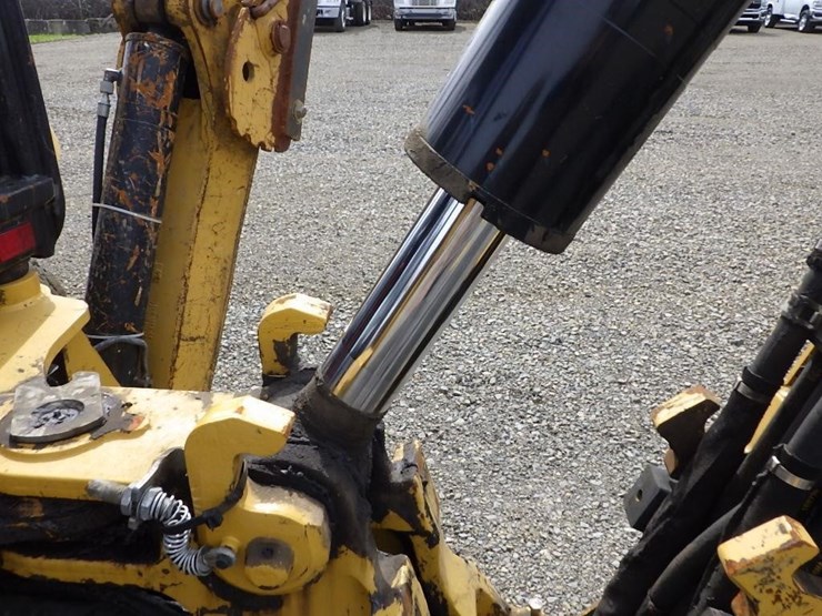 2014-caterpillar-430f-it-image-10