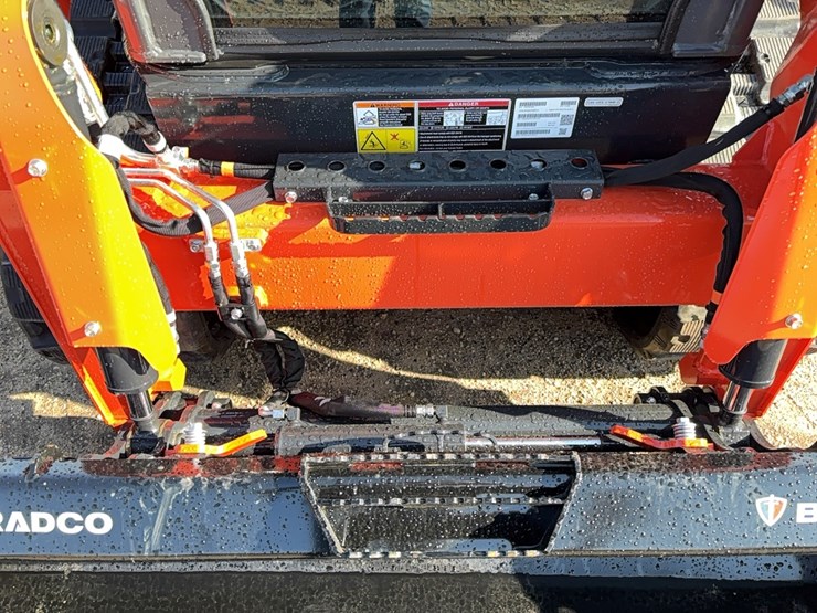 2023-caterpillar-289d3-image-12