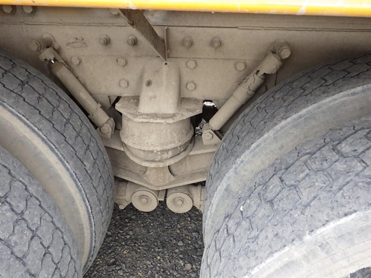 2006-peterbilt-357-image-37