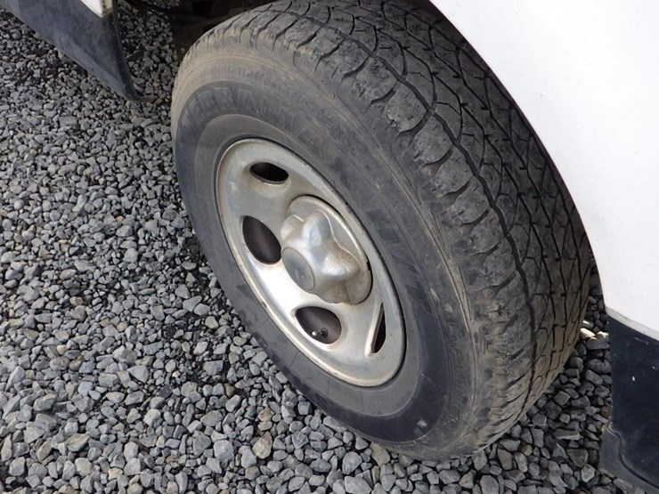 2004-ford-f150-image-13