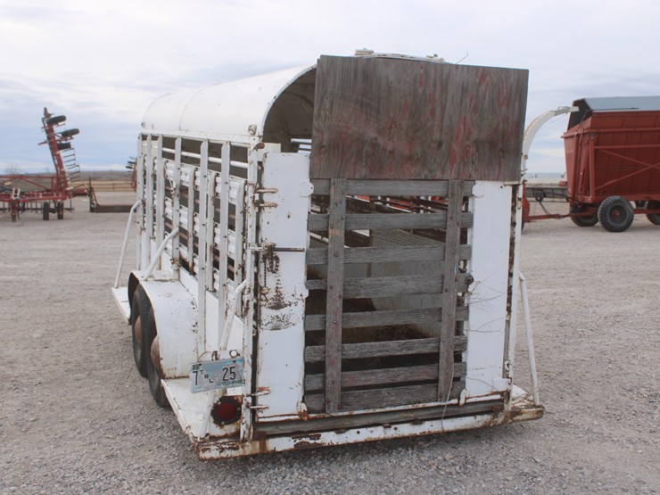 #3021-•-16ft-bumper-pull-livestock-trailer-image-8