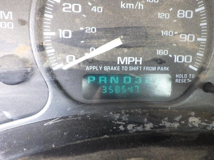 2001-gmc-2500-image-20