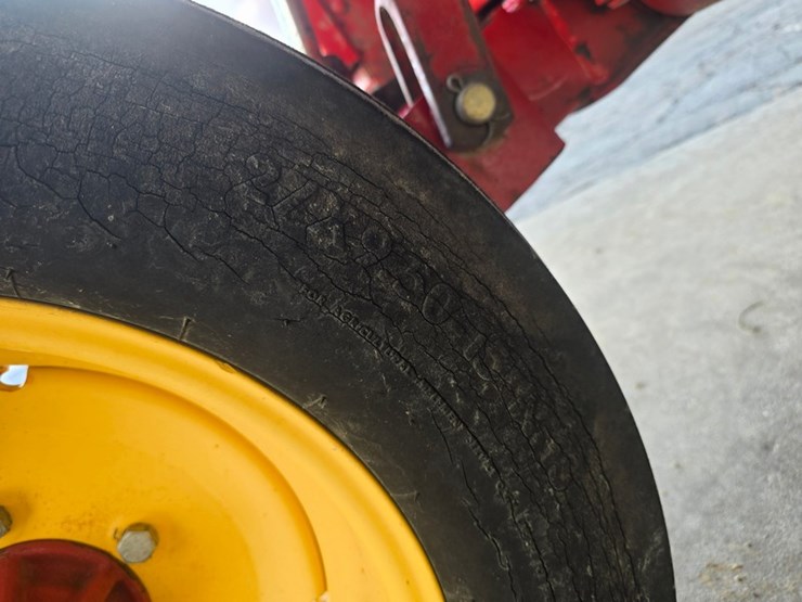 new-holland-1465-image-30