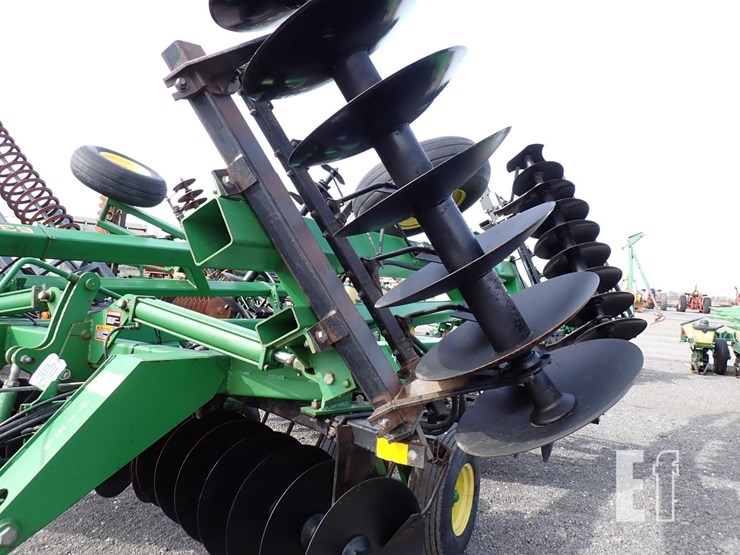 john-deere-630-image-16