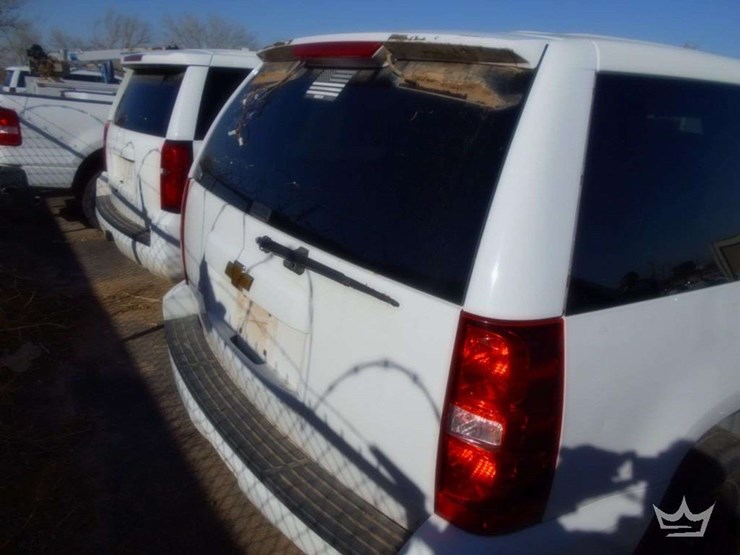 2013-chevrolet-tahoe-image-4
