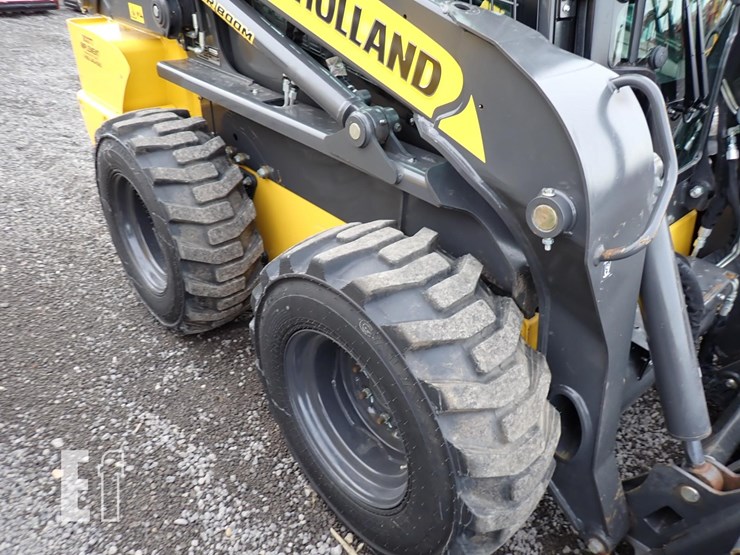 new-holland-l320-image-5