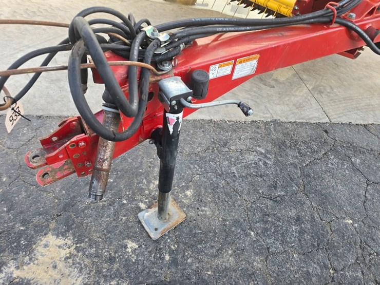 new-holland-1465-image-12