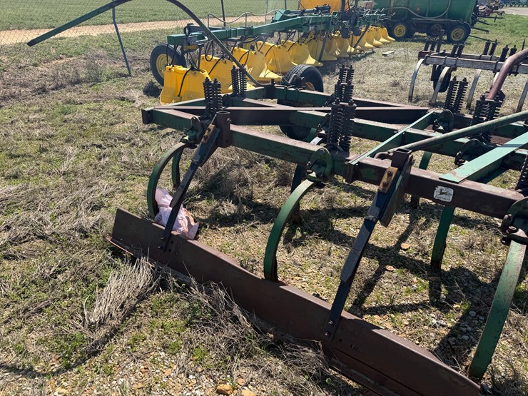 john-deere-100-image-22