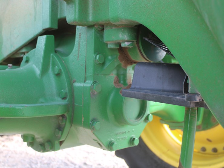 2009-john-deere-8330-image-61