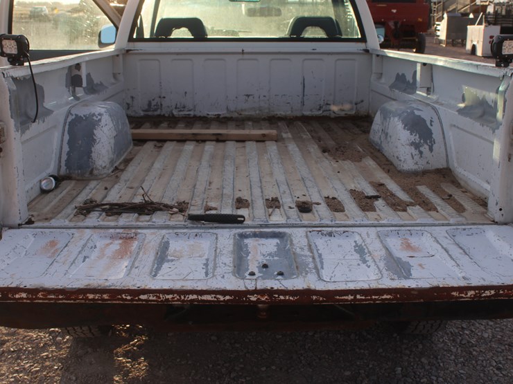 #3038-•-1992-gmc-seirra-single-cab-pickup-image-67