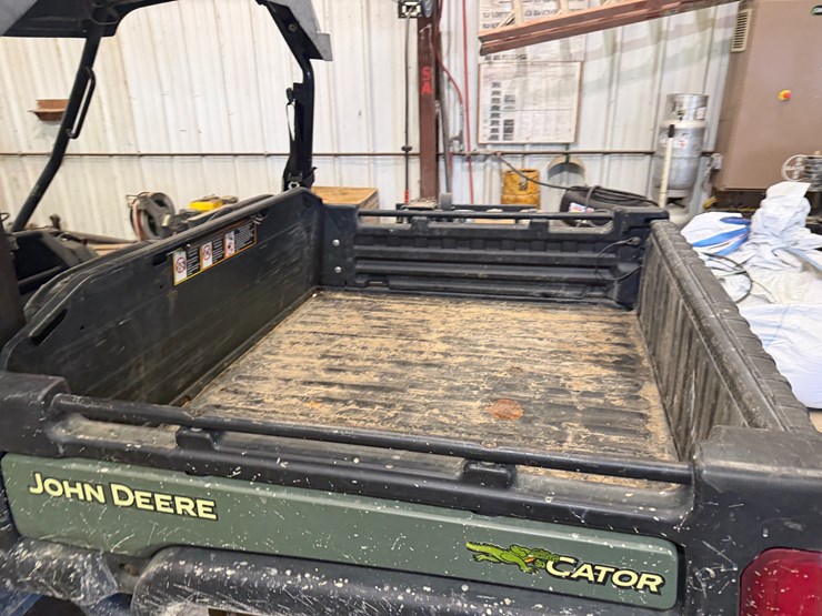 john-deere-gator-image-21