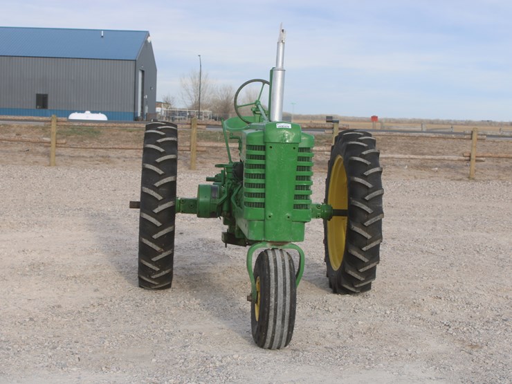 john-deere-b-image-12
