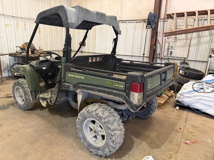 john-deere-gator-image-4