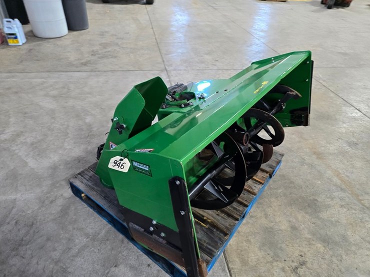 2014-john-deere-60-image-7