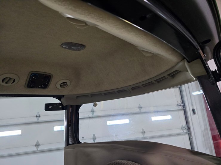 2015-john-deere-1575-image-27