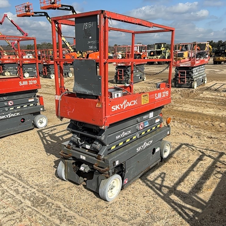 2016 SKYJACK SJIII3219