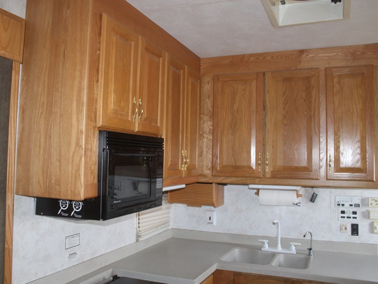 #3041-•-2002-king-of-the-road-royalite-34ft-camper-trailer-image-35