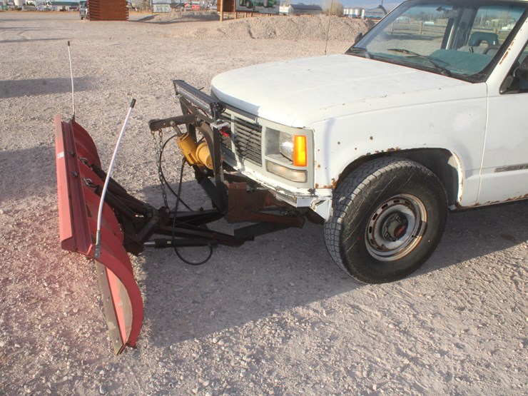 #3038-•-1992-gmc-seirra-single-cab-pickup-image-11