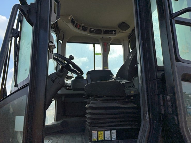 2018-caterpillar-938m-image-13