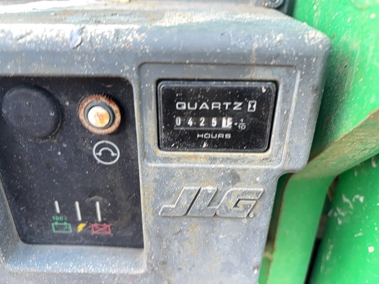 2002-jlg-1930es-image-9